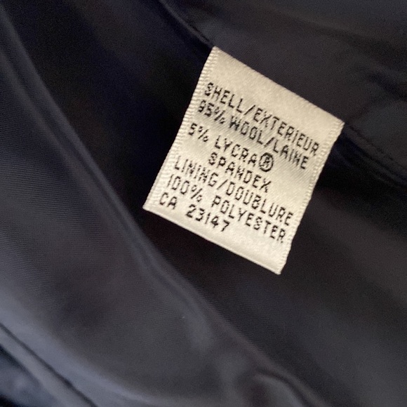 Vintage Talbots Navy Wool Blazer with Military Crest Made in Hong Kong. Petite 6 - Picture 11 of 12